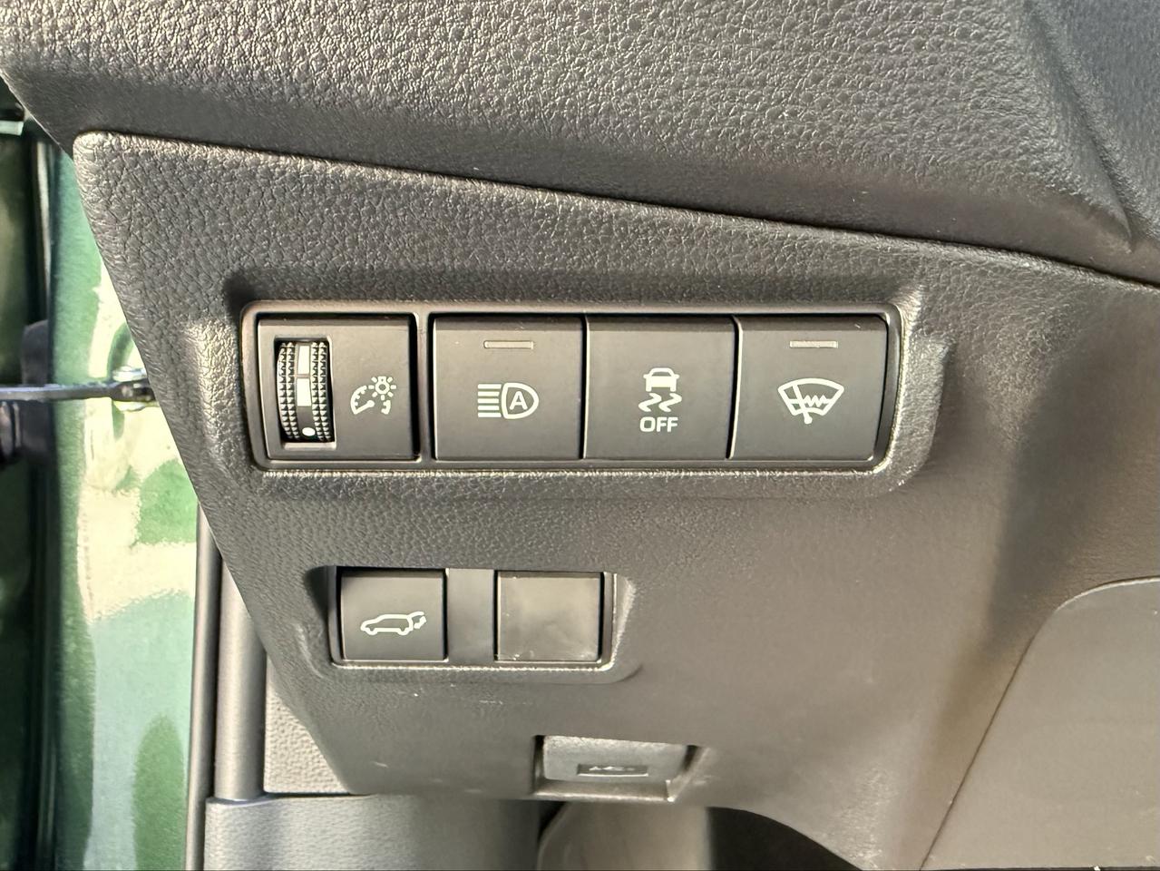 2026 Toyota Corolla Cross XLE Photo