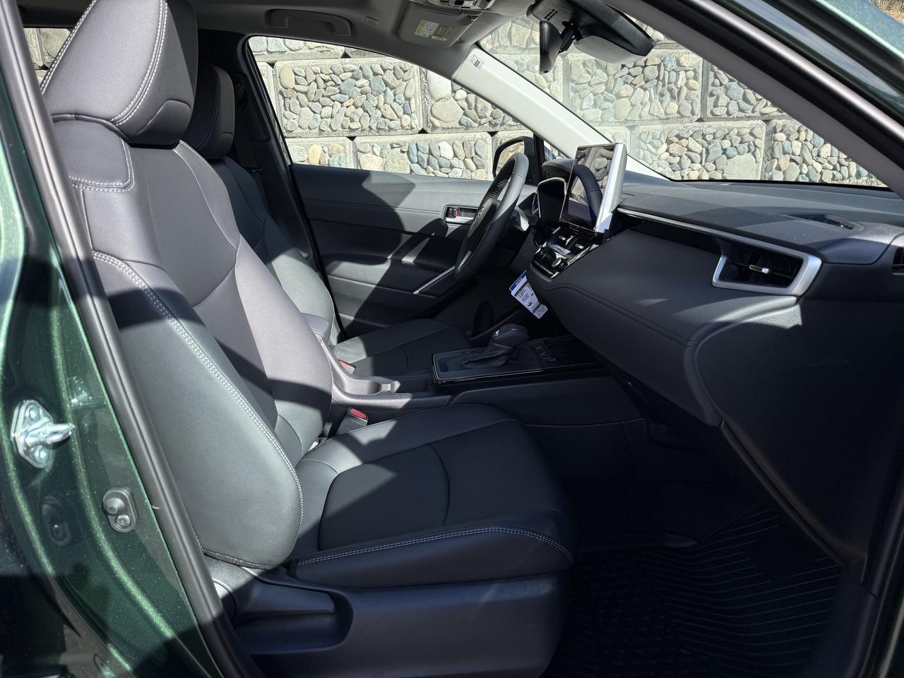 2026 Toyota Corolla Cross XLE Photo