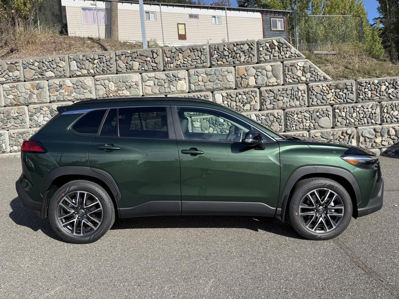 2026 Toyota Corolla Cross XLE Photo