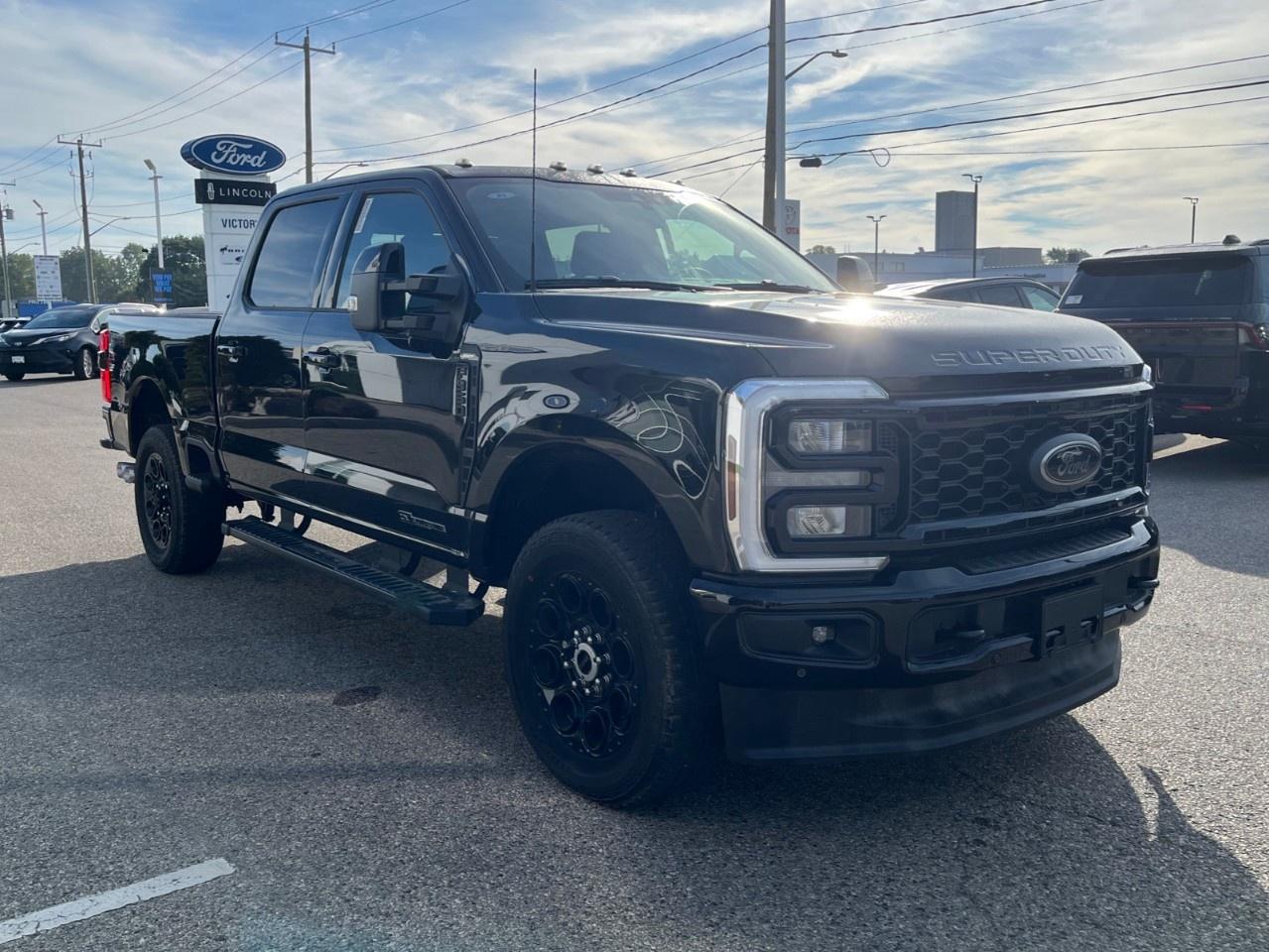2026 Ford F-350 Super Duty SRW LARIAT 4WD CREW CAB 6.75' BOX Photo