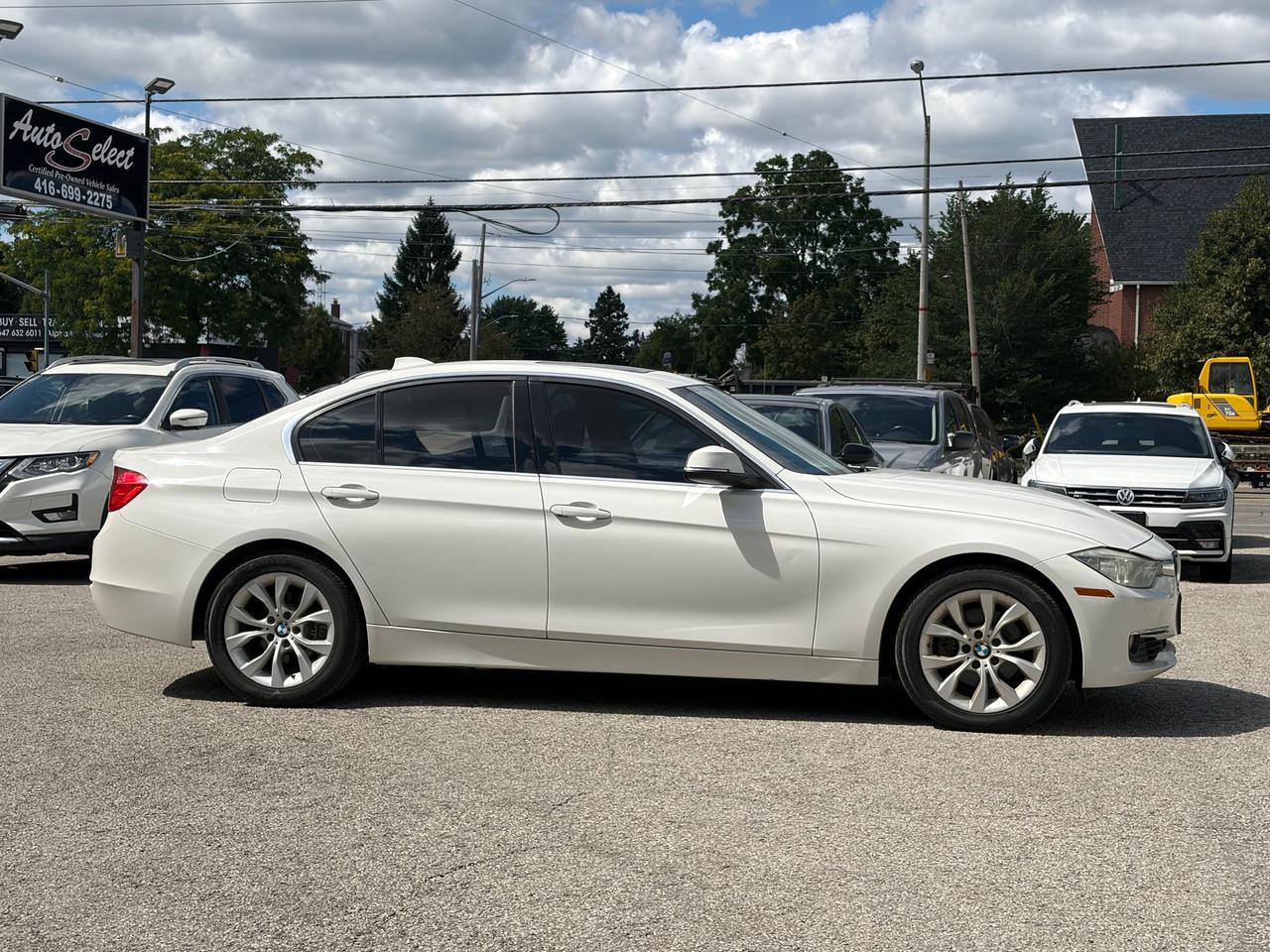 2013 BMW 328i xDrive **AS-IS SPECIAL** Well Maintained - Technology Pkg Photo