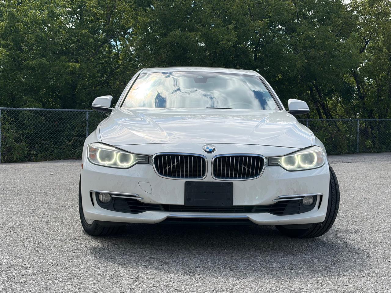 2013 BMW 328i xDrive **AS-IS SPECIAL** Well Maintained - Technology Pkg Photo