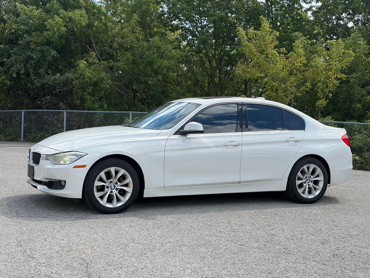 2013 BMW 328i xDrive **AS-IS SPECIAL** Well Maintained - Technology Pkg Photo