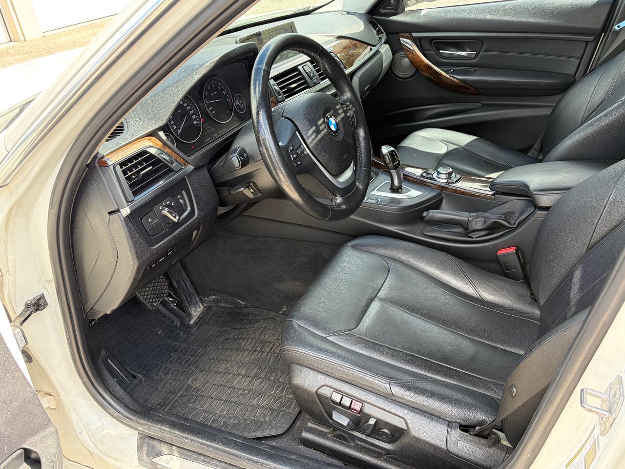 2013 BMW 328i xDrive **AS-IS SPECIAL** Well Maintained - Technology Pkg Photo
