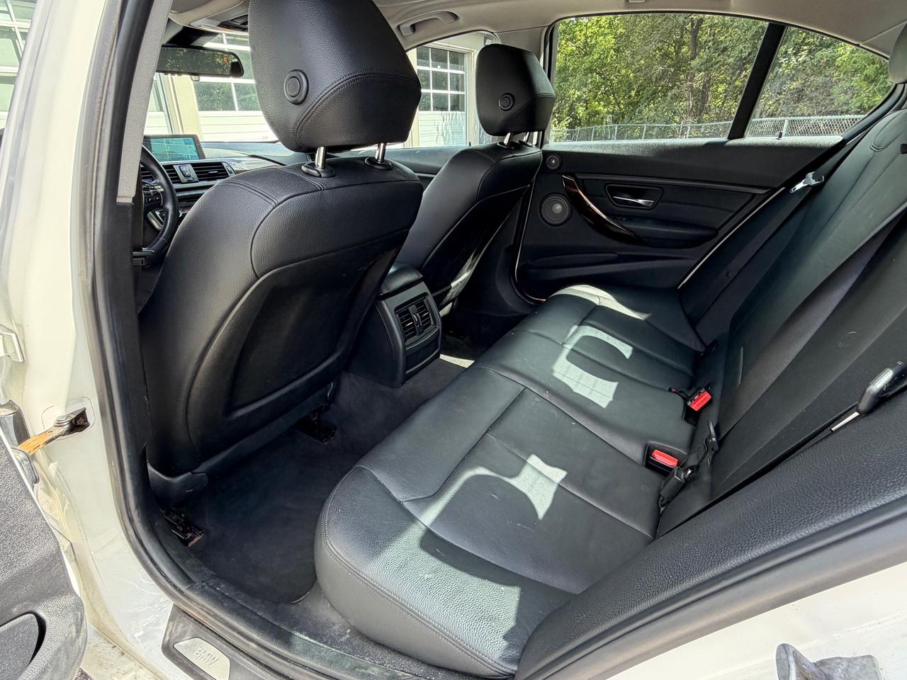 2013 BMW 328i xDrive **AS-IS SPECIAL** Well Maintained - Technology Pkg Photo