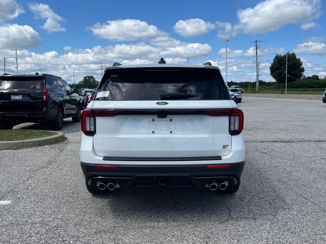 2026 Ford Explorer ST Photo