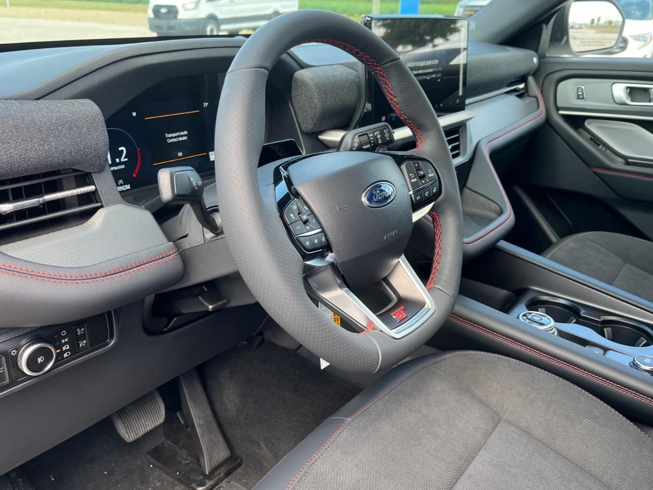 2026 Ford Explorer ST Photo