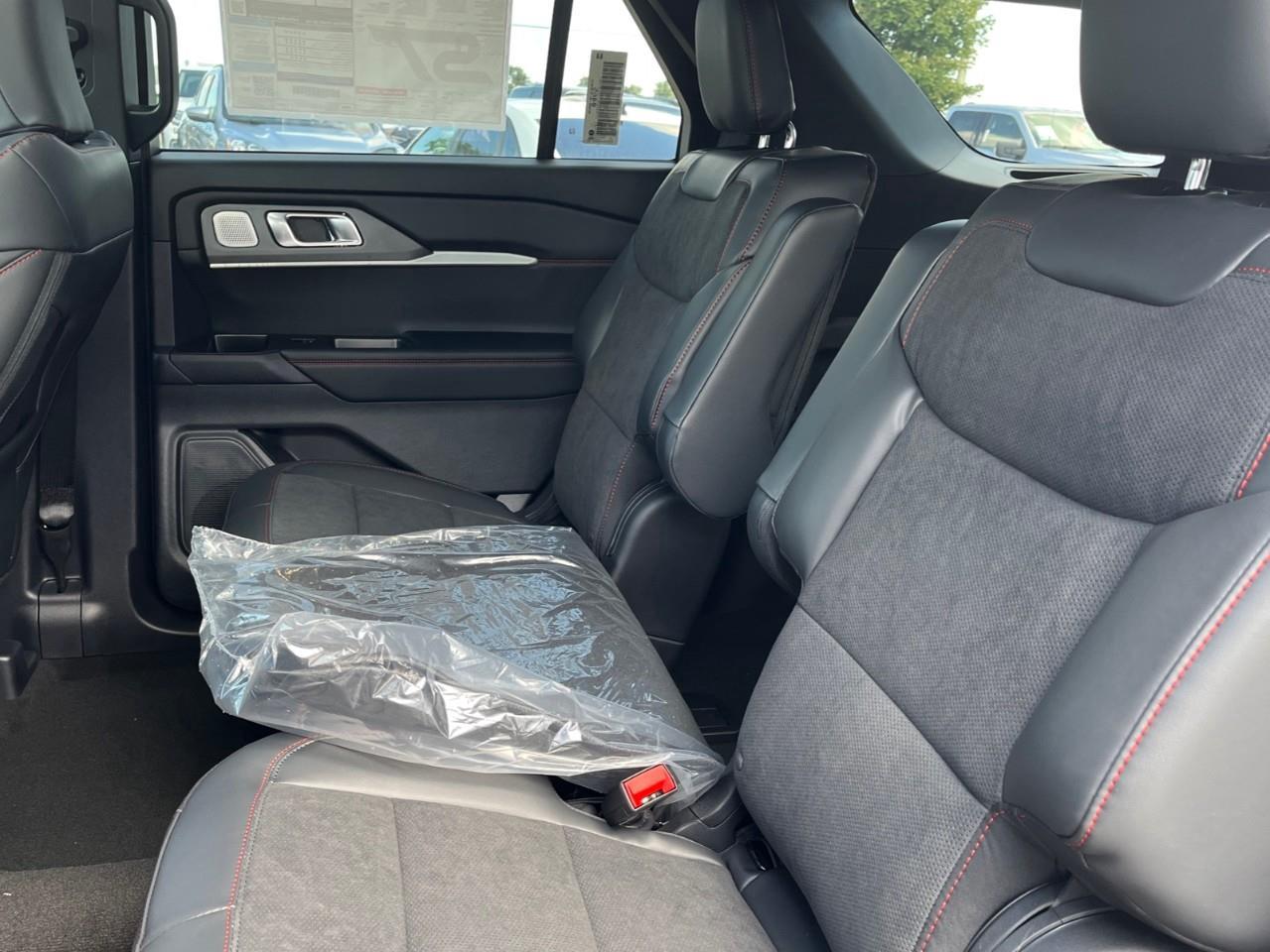 2026 Ford Explorer ST Photo
