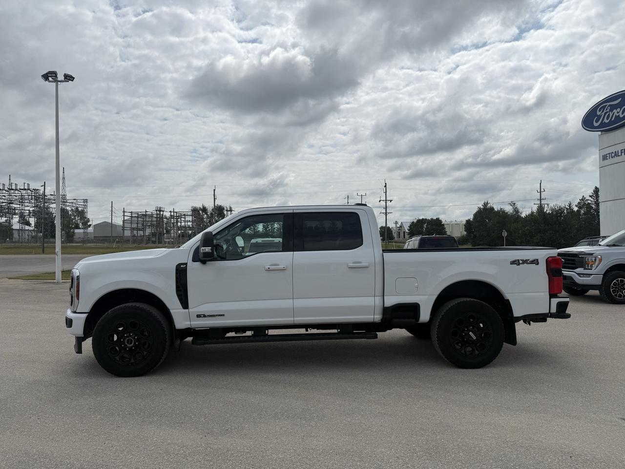 2025 Ford F-250 Super Duty SRW XLT 4WD CREW CAB 6.75' BOX Photo4