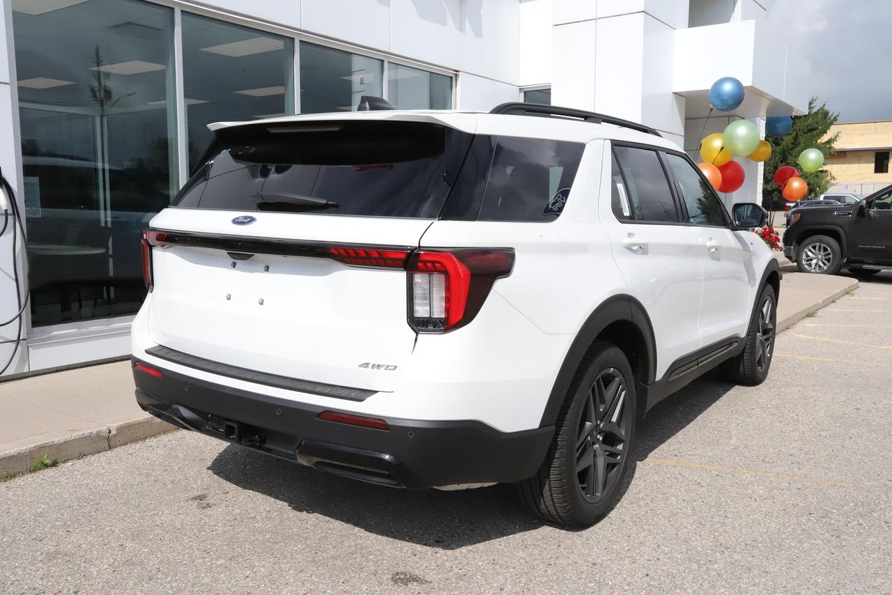 2026 Ford Explorer ST-Line 4WD Photo3