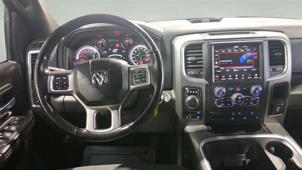 2022 RAM 1500 WARLOCK | CLEAN CARFAX | HEMI | TONNEAU| LOW KMS Photo