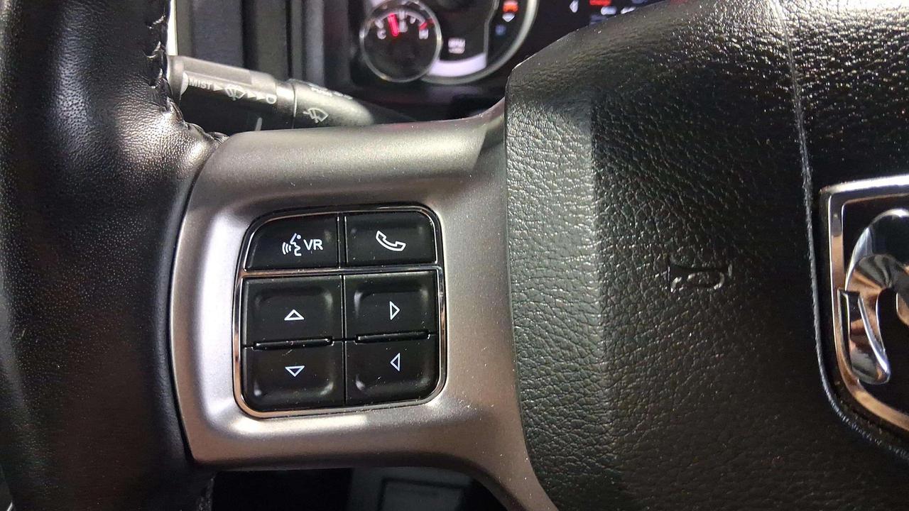 2022 RAM 1500 WARLOCK | CLEAN CARFAX | HEMI | TONNEAU| LOW KMS Photo