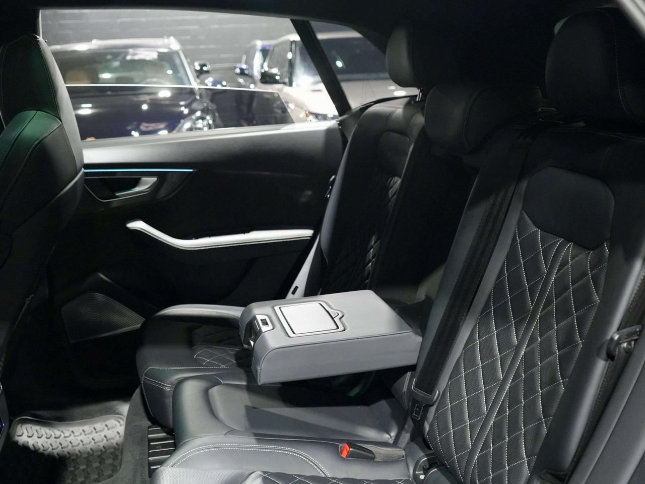 2022 Audi SQ8 B&O|MASSAGE|HUD|360CAM|PANO|DRIVER ASSIST Photo