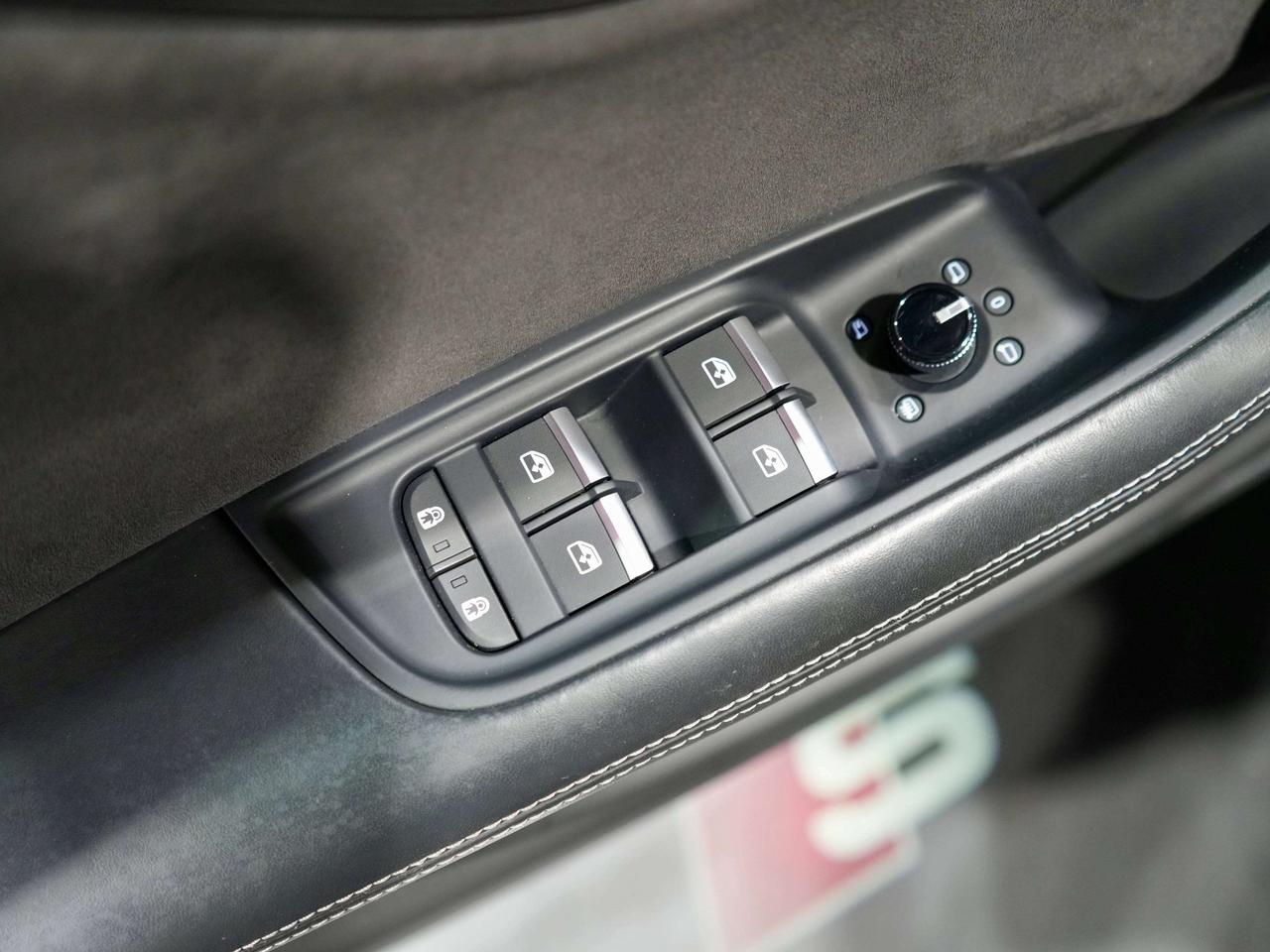 2022 Audi SQ8 B&O|MASSAGE|HUD|360CAM|PANO|DRIVER ASSIST Photo