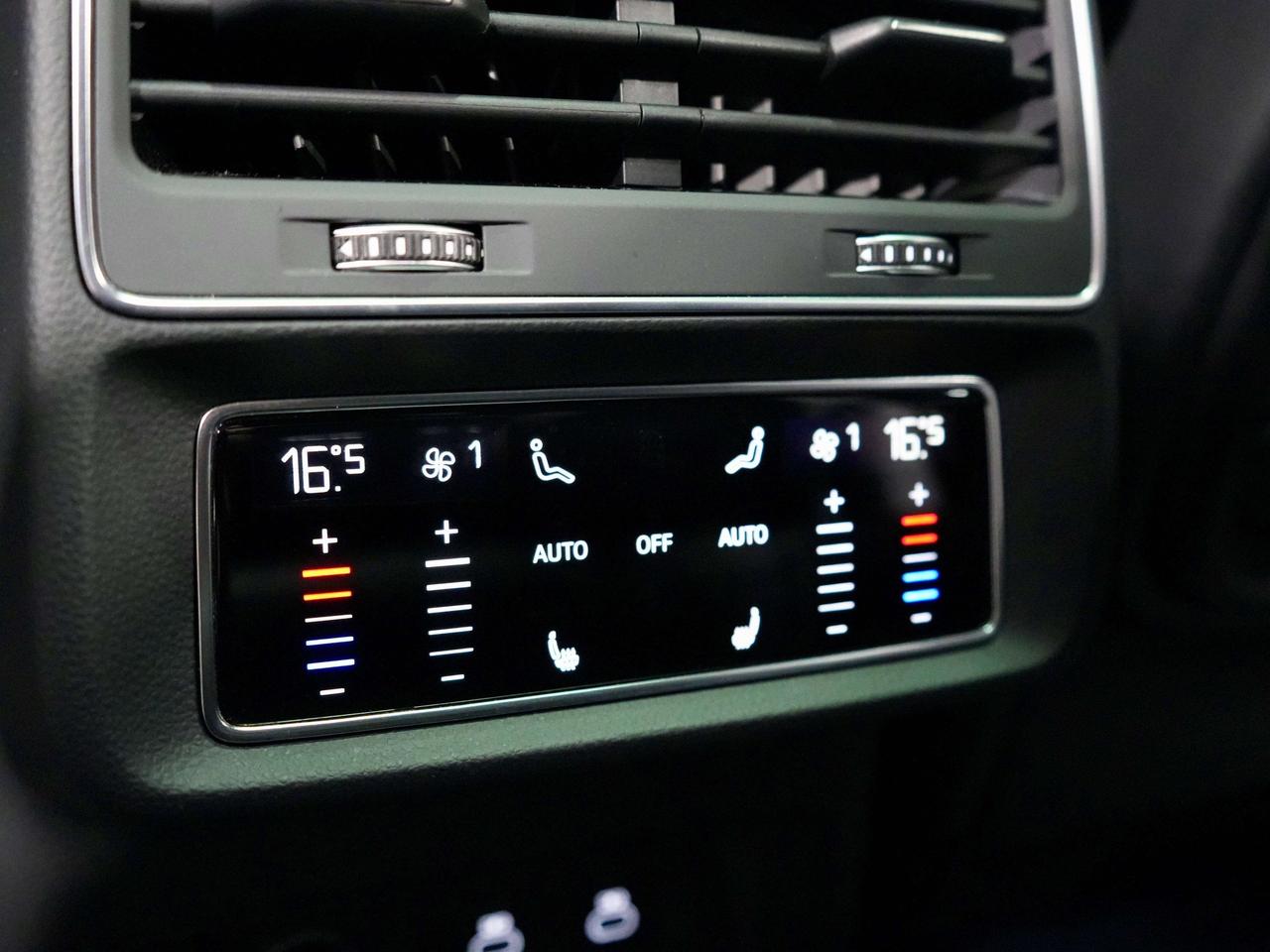 2022 Audi SQ8 B&O|MASSAGE|HUD|360CAM|PANO|DRIVER ASSIST Photo