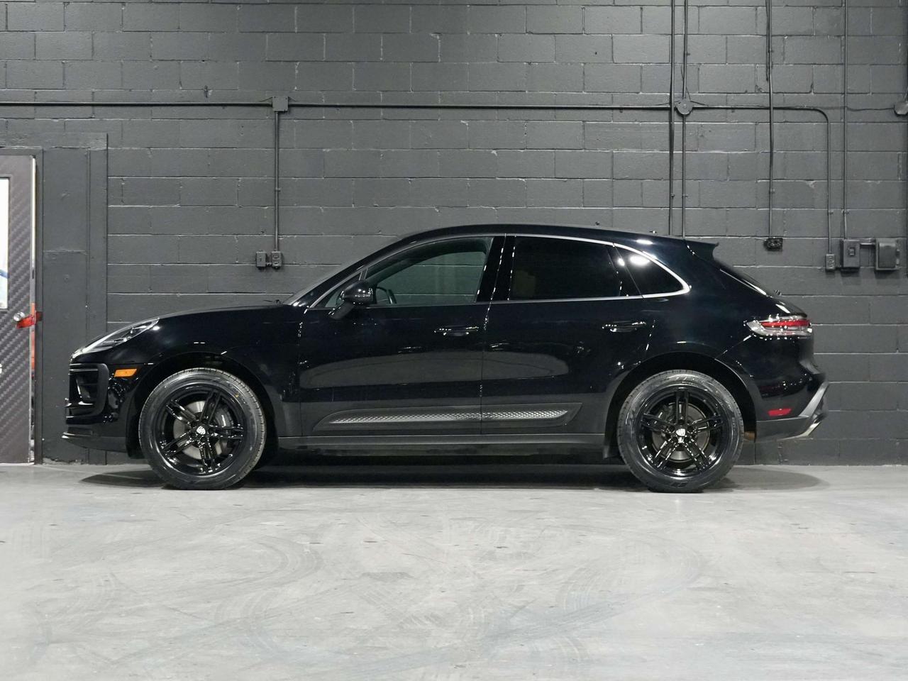 2022 Porsche Macan AWD|PANO|DRIVE ASSIST| NO ACCIDENTS | Photo