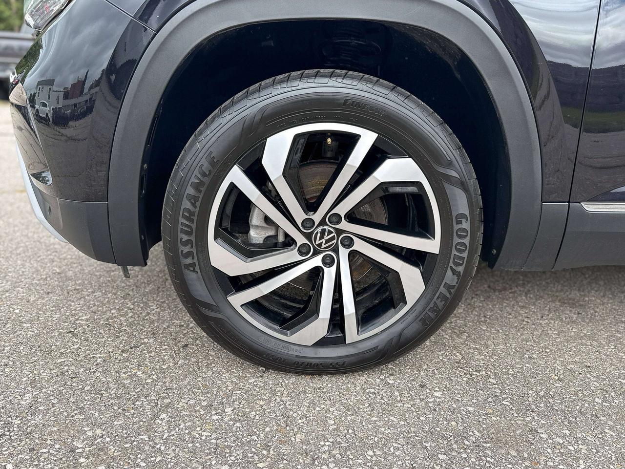 2023 Volkswagen Atlas Highline | PANO ROOF | NAV | FENDER AUDIO | Photo