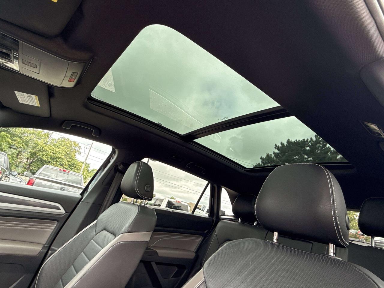 2023 Volkswagen Atlas Highline | PANO ROOF | NAV | FENDER AUDIO | Photo