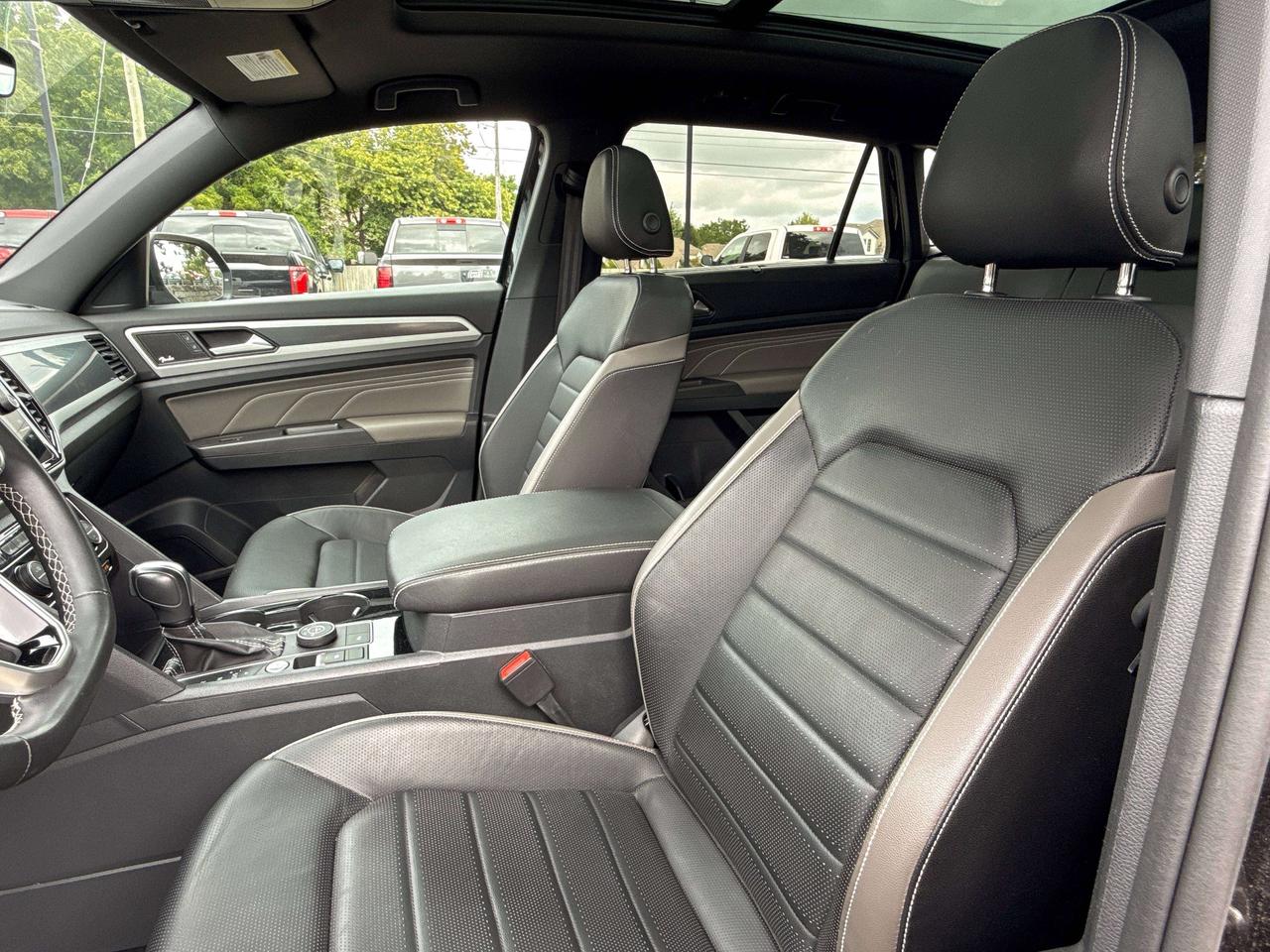 2023 Volkswagen Atlas Highline | PANO ROOF | NAV | FENDER AUDIO | Photo