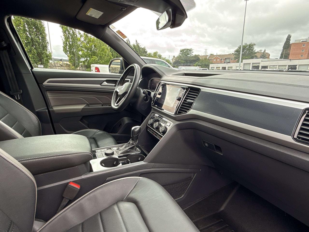 2023 Volkswagen Atlas Highline | PANO ROOF | NAV | FENDER AUDIO | Photo
