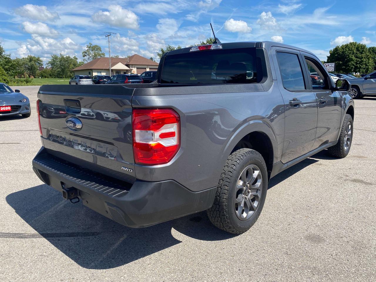2024 Ford Maverick XLT, CLEAN CARFAX, AWD, BACK UP CAMERA! - Photo #9