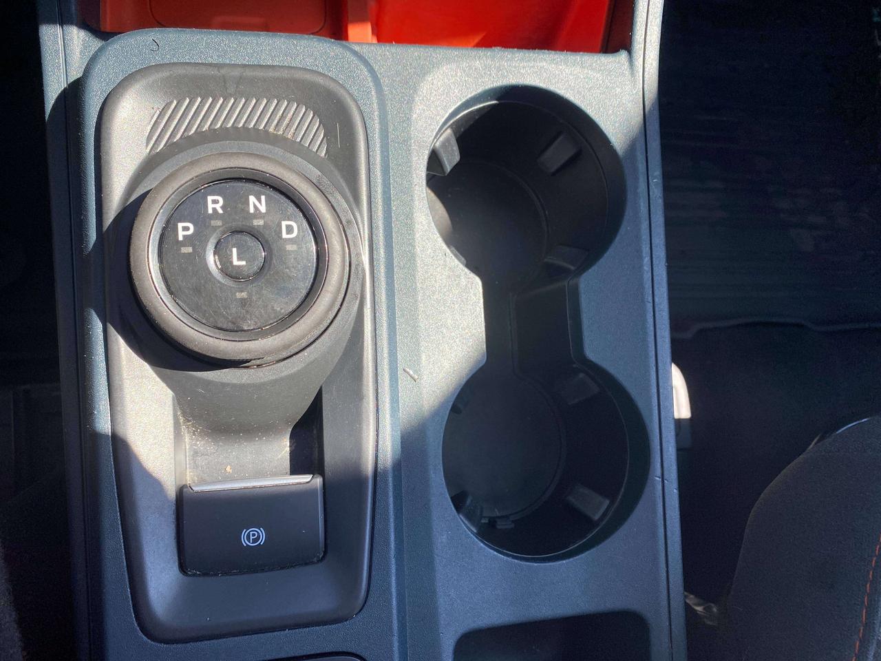 2024 Ford Maverick XLT, CLEAN CARFAX, AWD, BACK UP CAMERA! - Photo #16