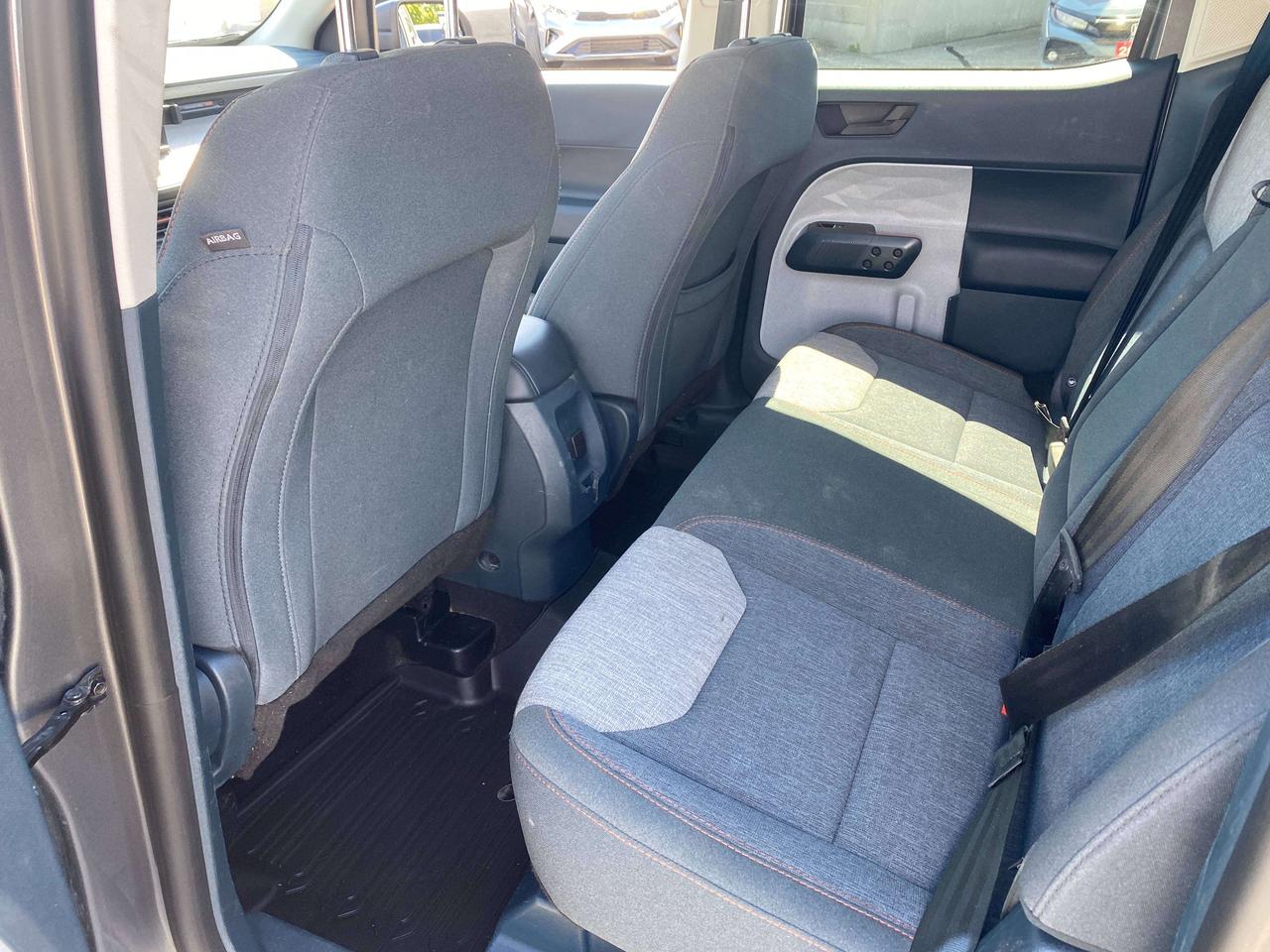 2024 Ford Maverick XLT, CLEAN CARFAX, AWD, BACK UP CAMERA! - Photo #20