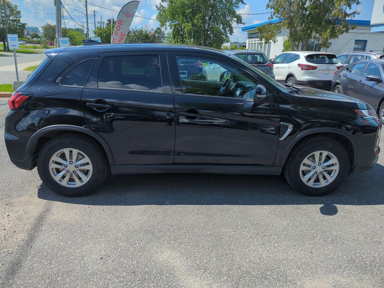 2021 Mitsubishi RVR SE