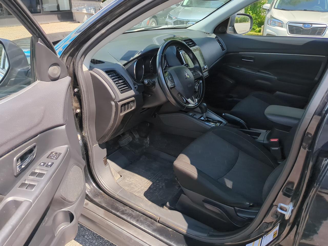 2021 Mitsubishi RVR SE