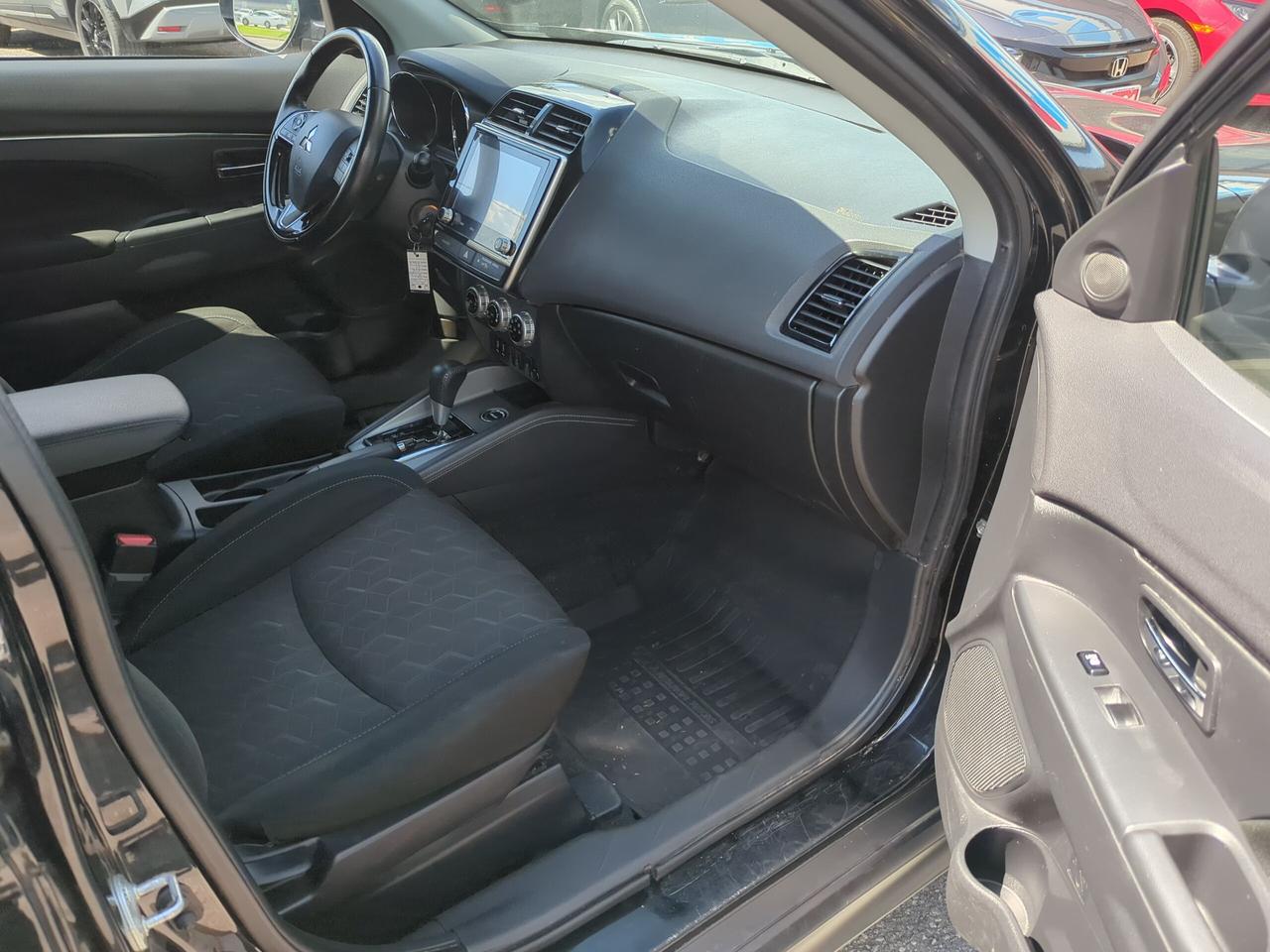 2021 Mitsubishi RVR SE