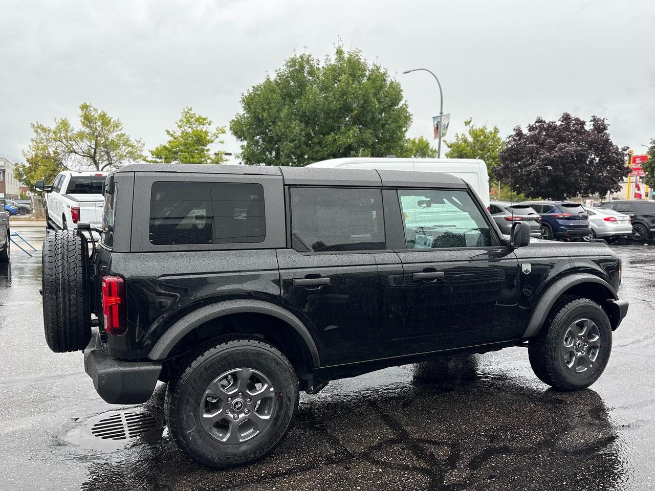 2026 Ford Bronco Big Bend Photo4