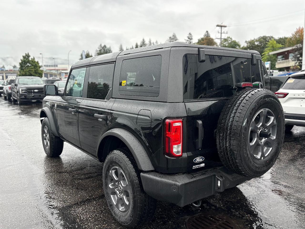 2026 Ford Bronco Big Bend Photo2