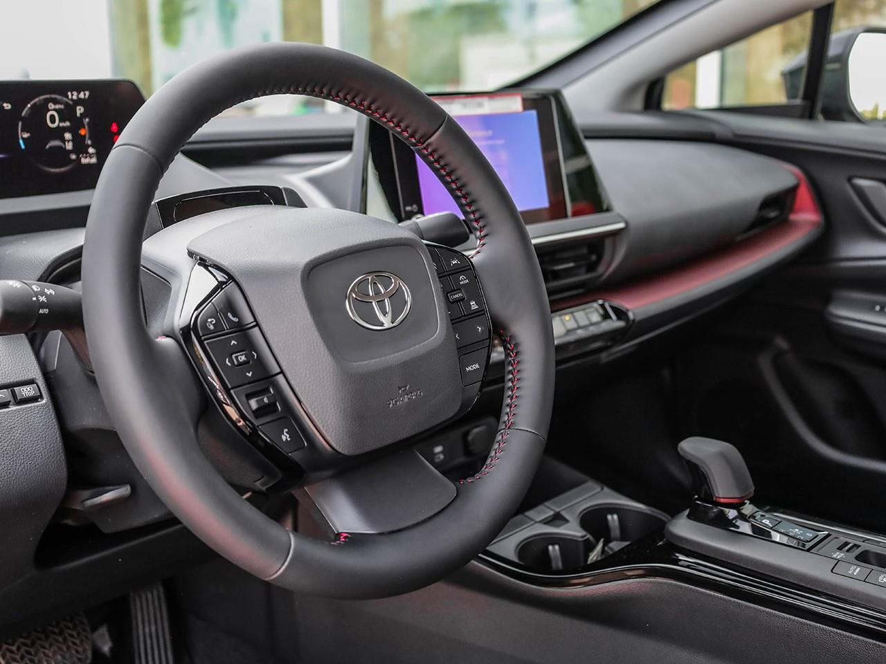 2027 Toyota Prius Plug-In Hybrid SE AVAILABLE IN-STORE NOW!! Photo