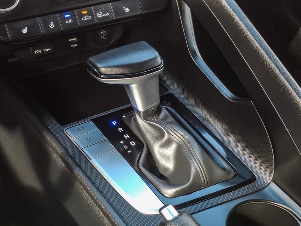 2025 Hyundai Elantra Preferred | Heated Wheel + Seats | Remote Start | BSM | CarPlay + Android | Rear Camera | and More ! Photo