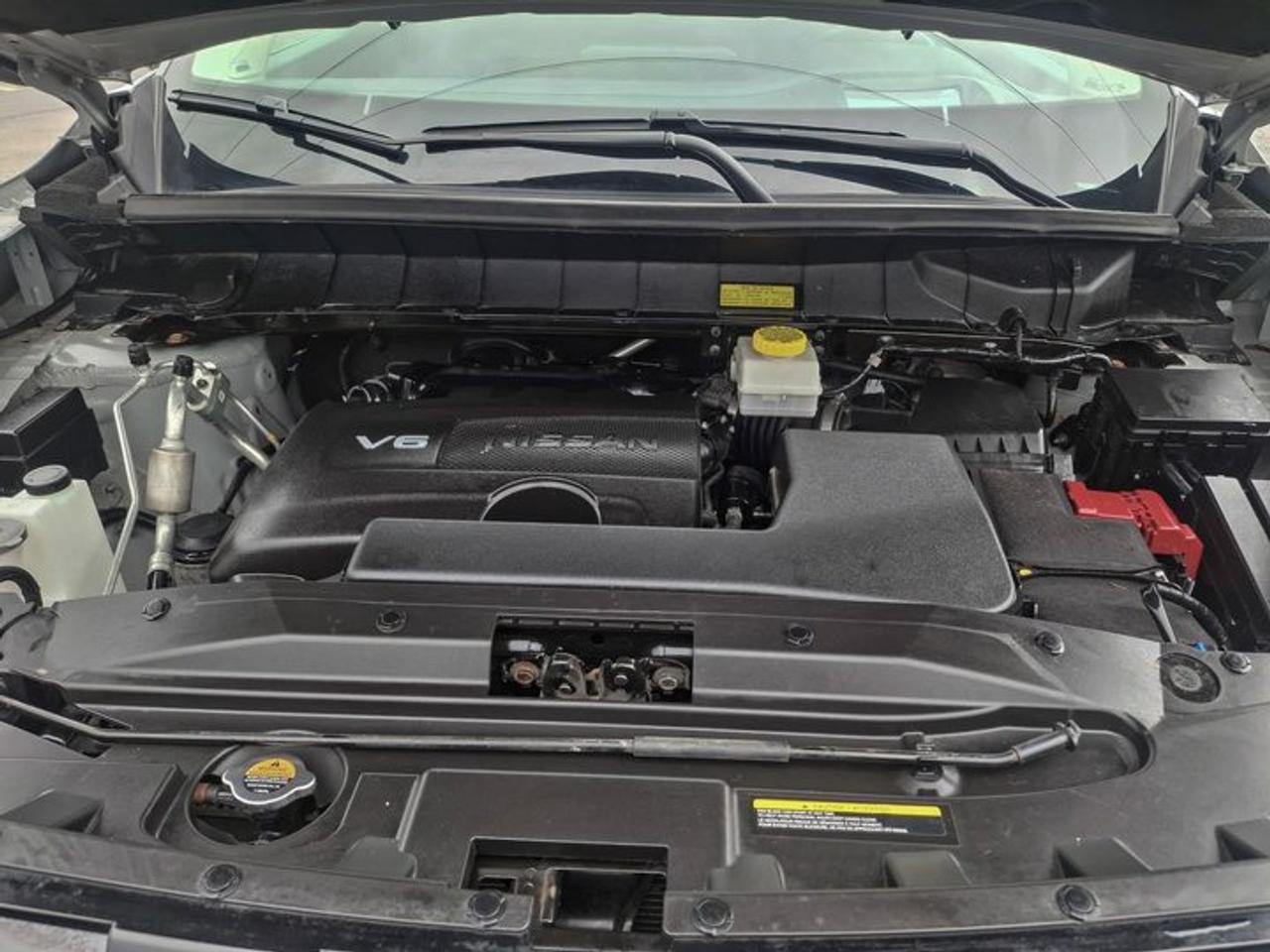 2024 Nissan Pathfinder SL 4WD | Leather | Pano Roof | Heated Seats | Bose Audio | Remote Start | Power Liftgate | and More! Photo