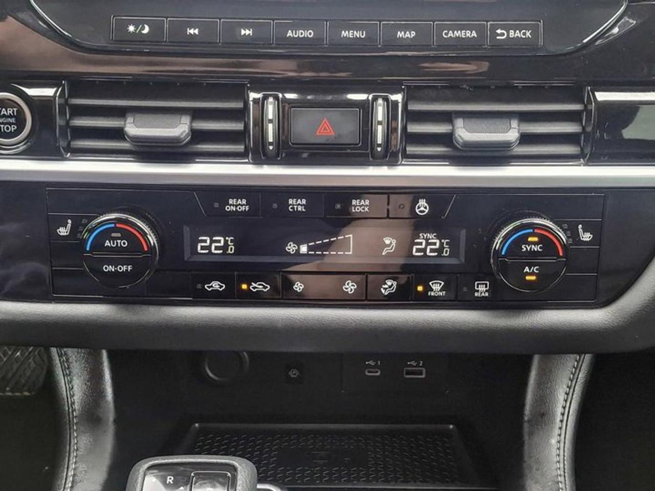 2024 Nissan Pathfinder SL 4WD | Leather | Pano Roof | Heated Seats | Bose Audio | Remote Start | Power Liftgate | and More! Photo