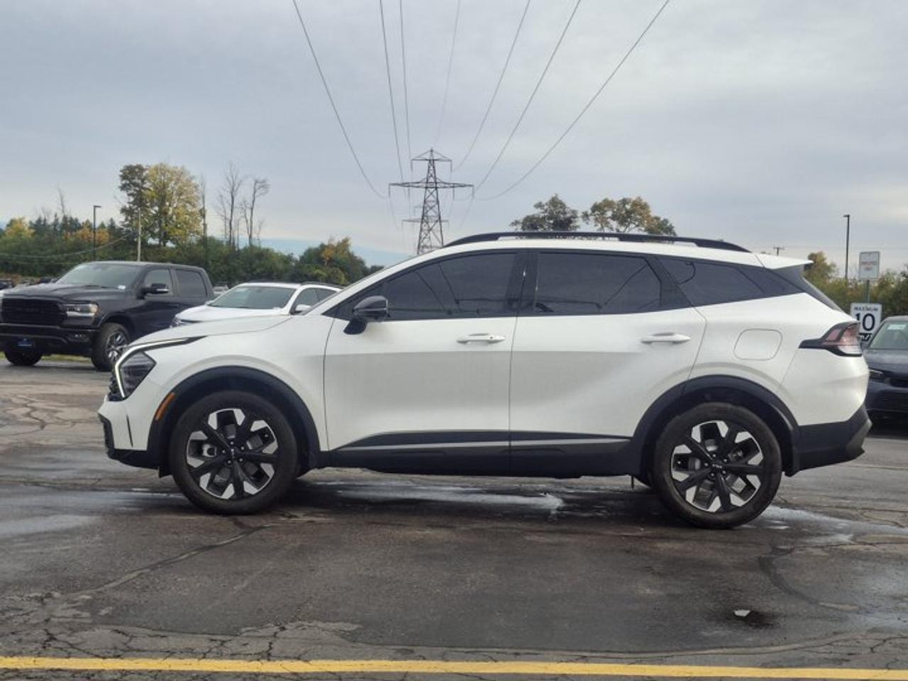 2023 Kia Sportage X-Line Limited AWD | Leather | Pano Roof | Heated Seats + Steering | Cooled Seats | and More ! Photo5