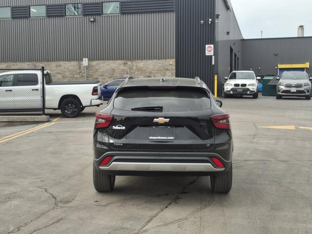 2024 Chevrolet Trax LT | Sunroof | Adaptive Cruise | BSM | Heated Wheel + Seats | Remote Start | CarPlay and More ! Photo