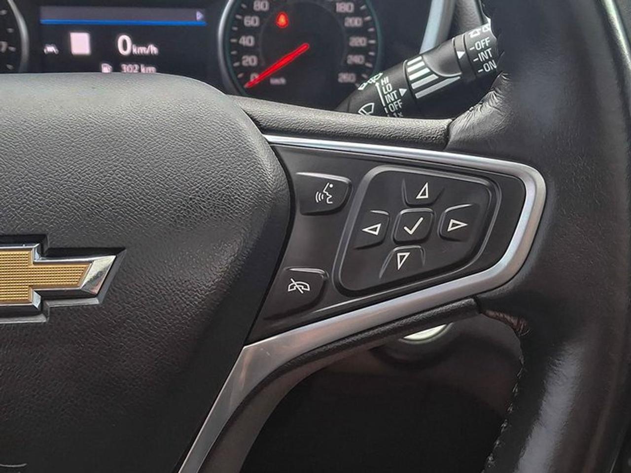2022 Chevrolet Equinox LT AWD | Pano Roof | Navi | Heated Seats + Steering | Adaptive Cruise | Power Liftgate | and More ! Photo