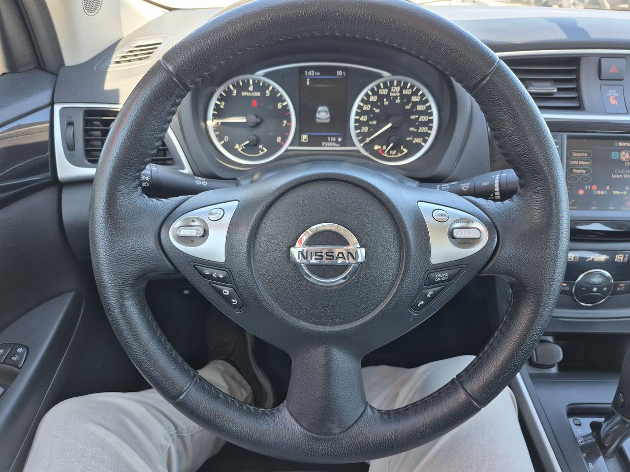 2019 Nissan Sentra SV Photo