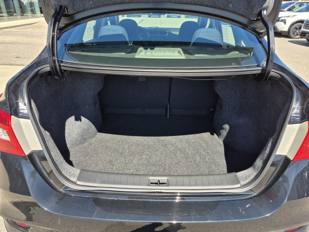 2019 Nissan Sentra SV Photo