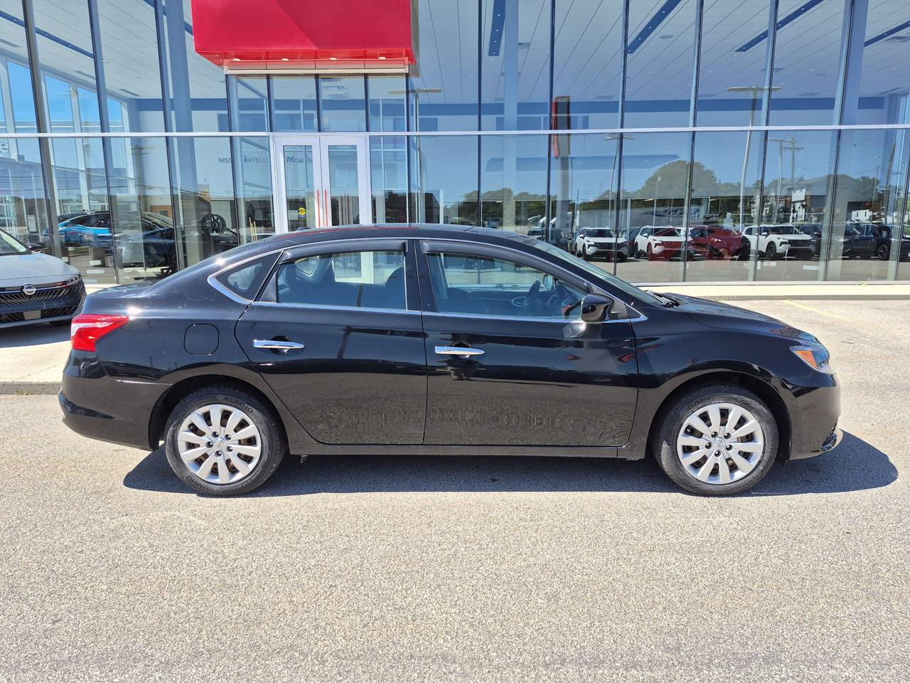 2019 Nissan Sentra SV Photo