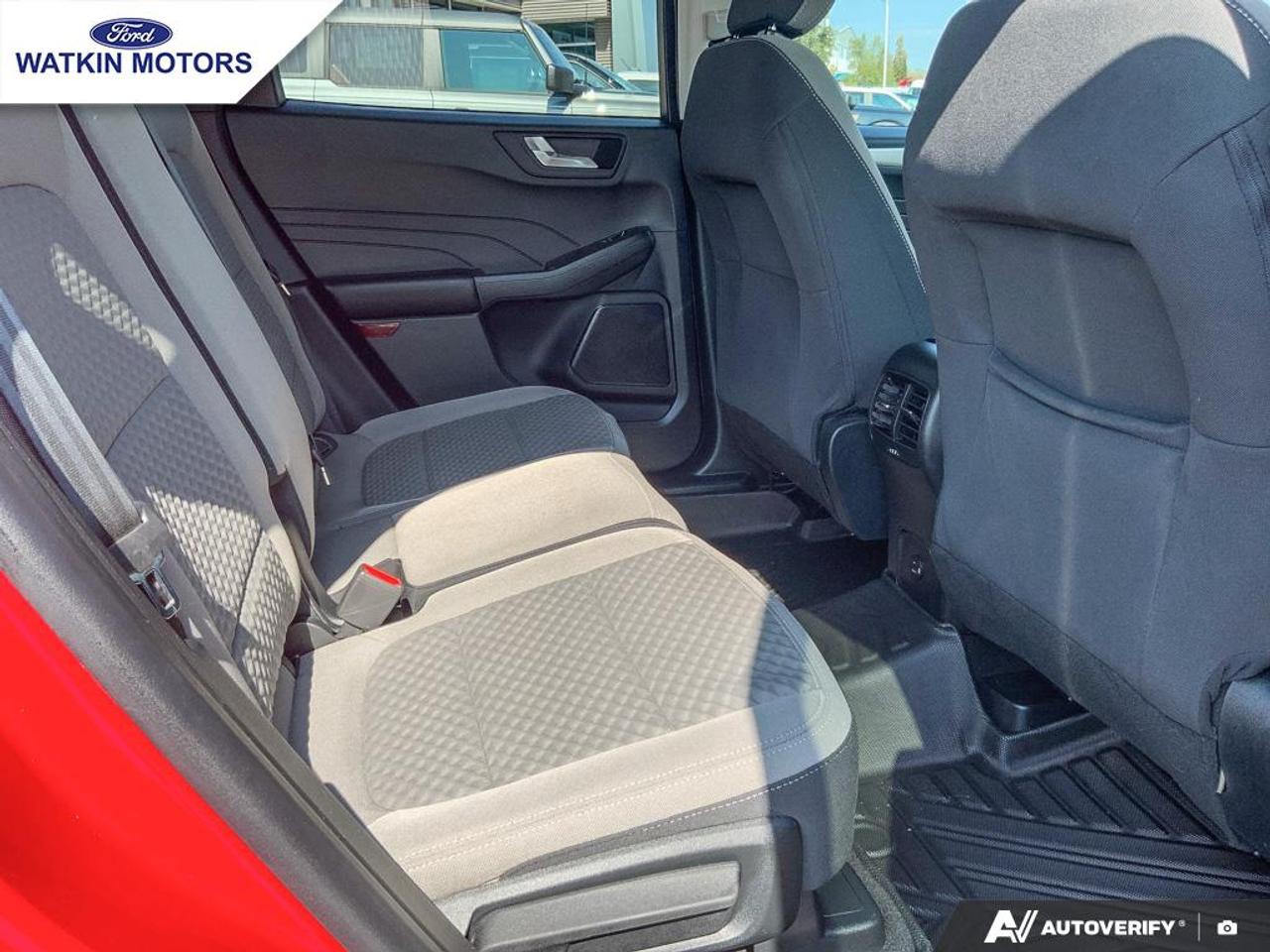 2021 Ford Escape SE AWD Photo25