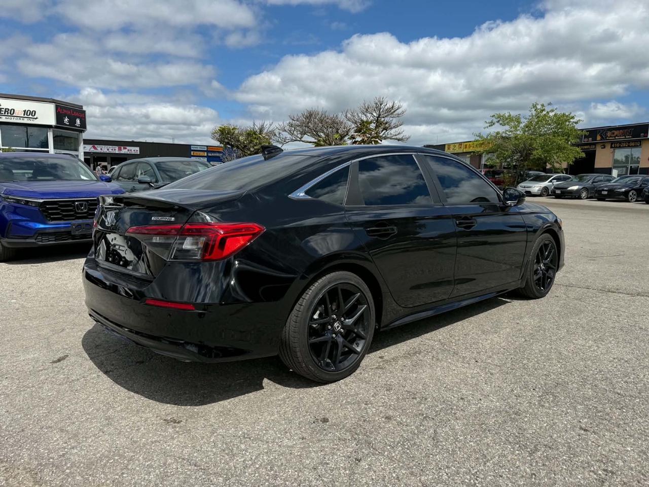 2024 Honda Civic Touring Photo