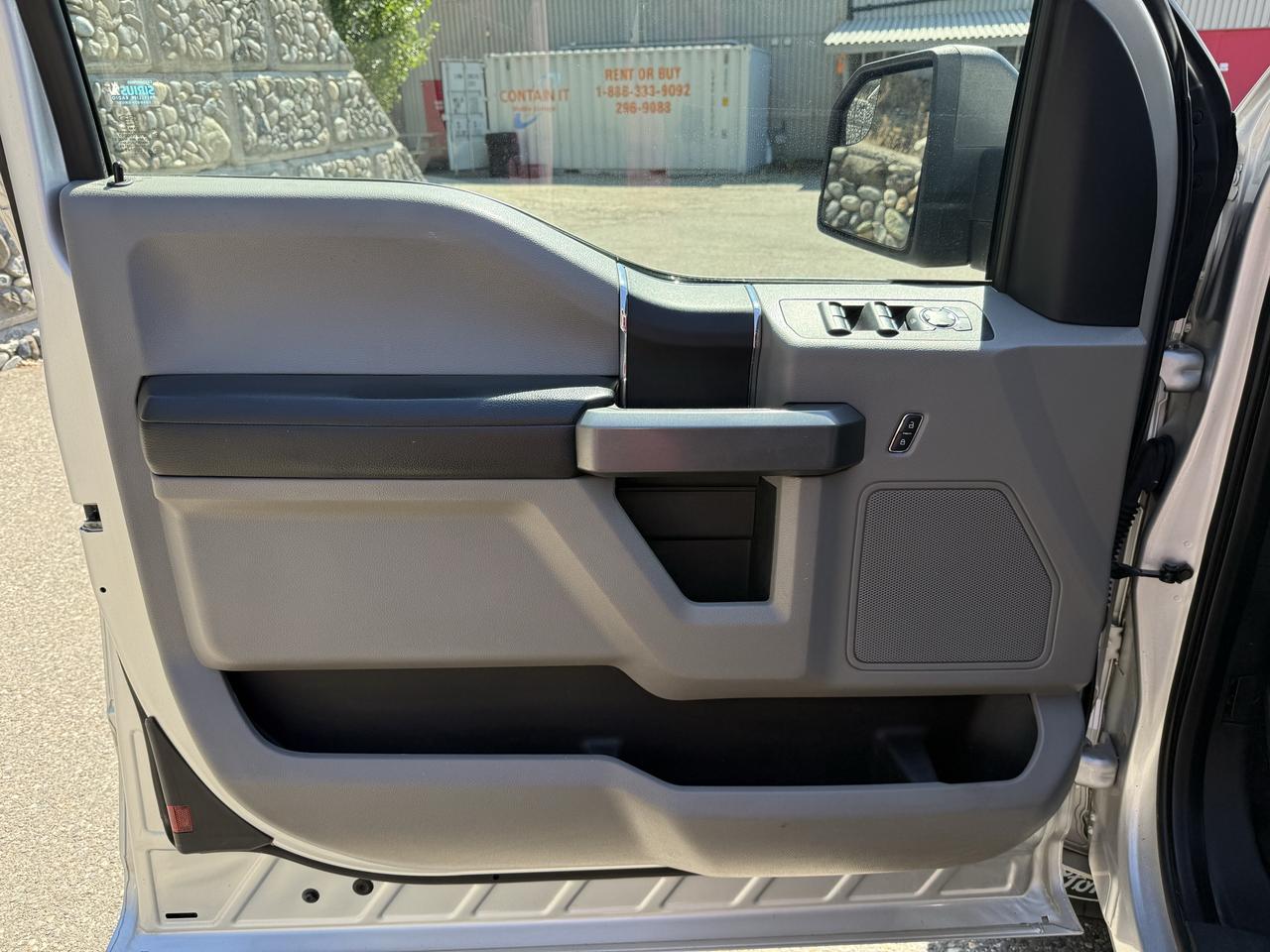 2016 Ford F-150 XLT Photo