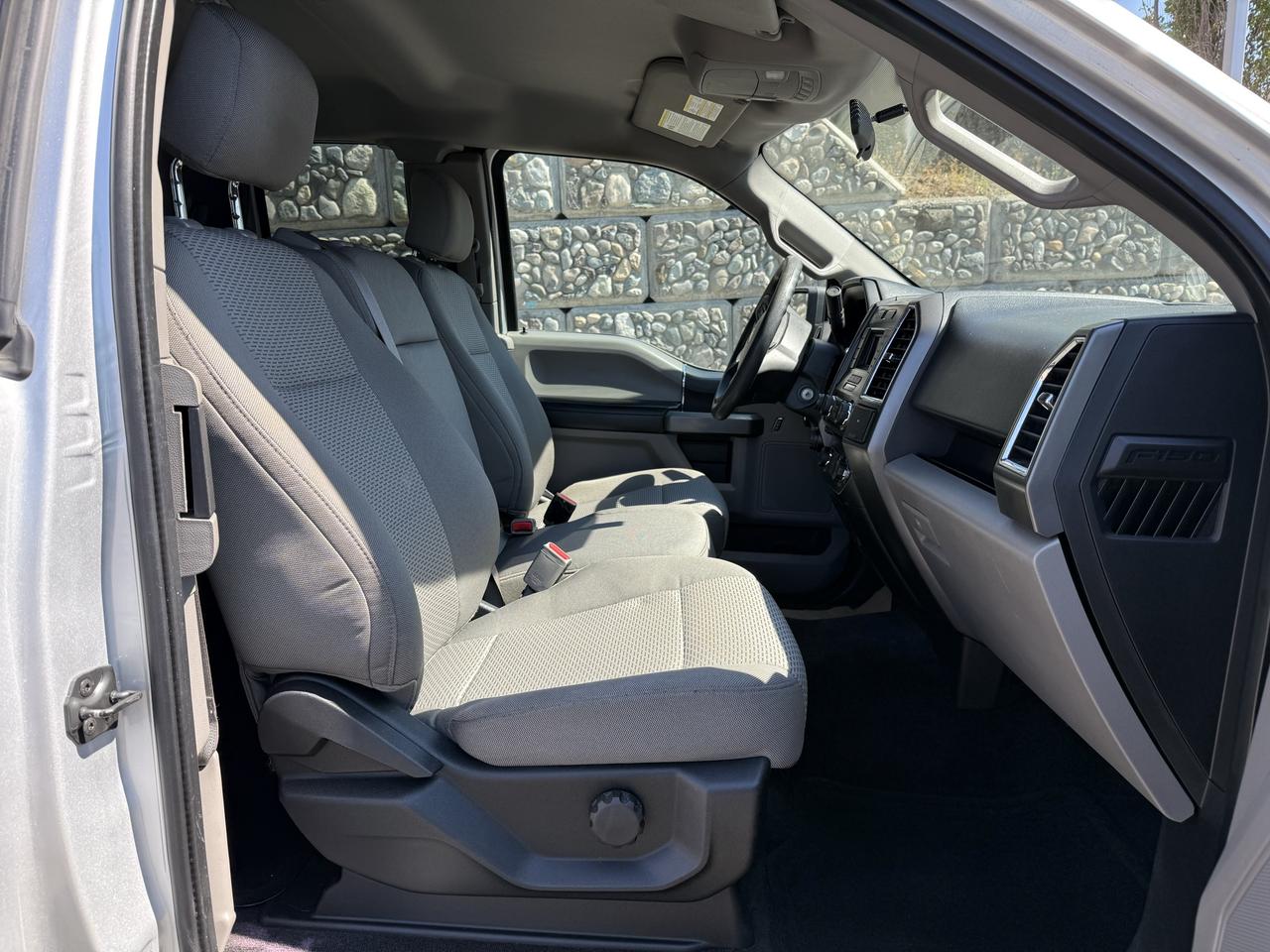 2016 Ford F-150 XLT Photo