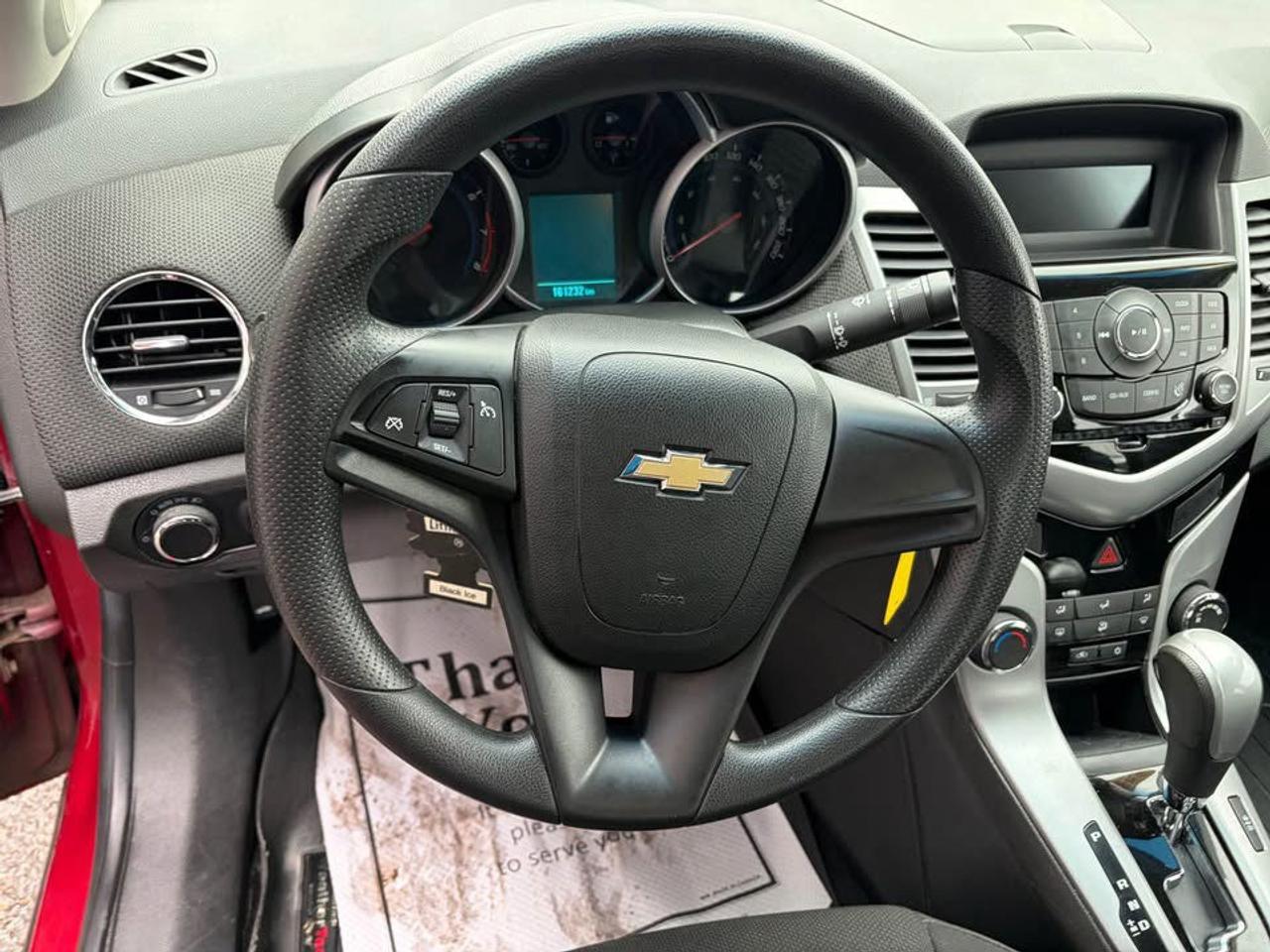 2012 Chevrolet Cruze 1LT Photo