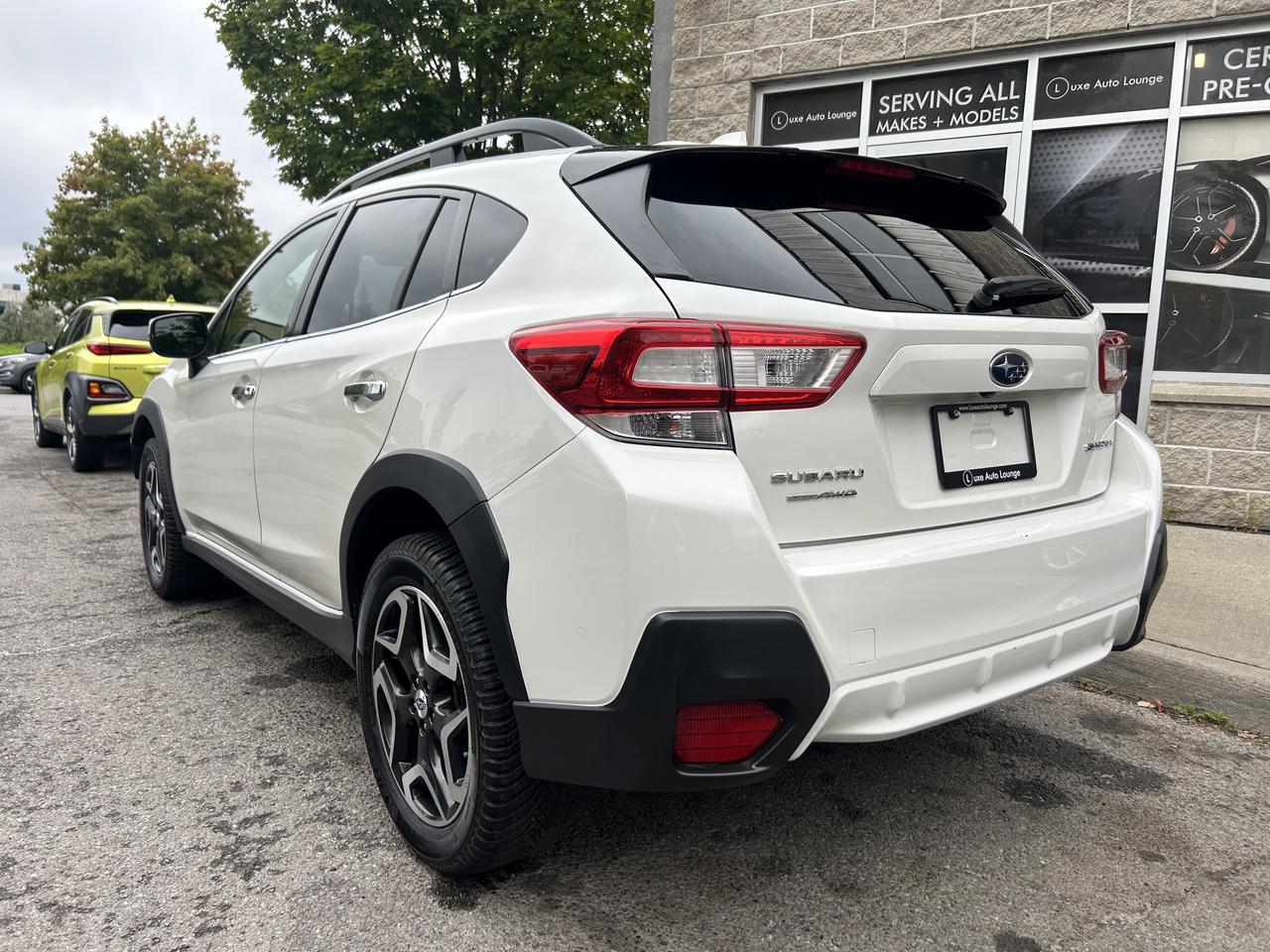 2018 Subaru Crosstrek Limited, AWD, SUNROOF, NAV, B/U CAMERA & MORE!! Photo