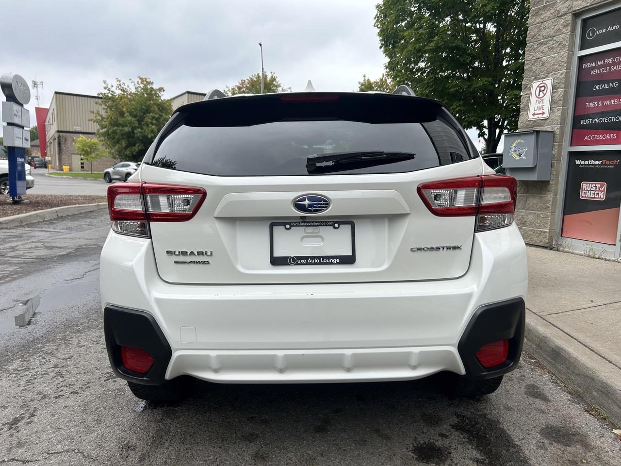 2018 Subaru Crosstrek Limited, AWD, SUNROOF, NAV, B/U CAMERA & MORE!! Photo