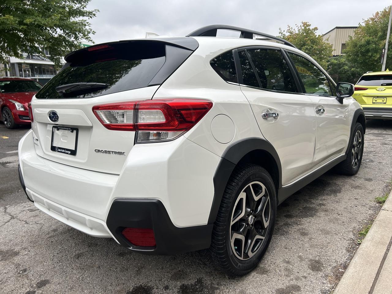 2018 Subaru Crosstrek Limited, AWD, SUNROOF, NAV, B/U CAMERA & MORE!! - Photo #8